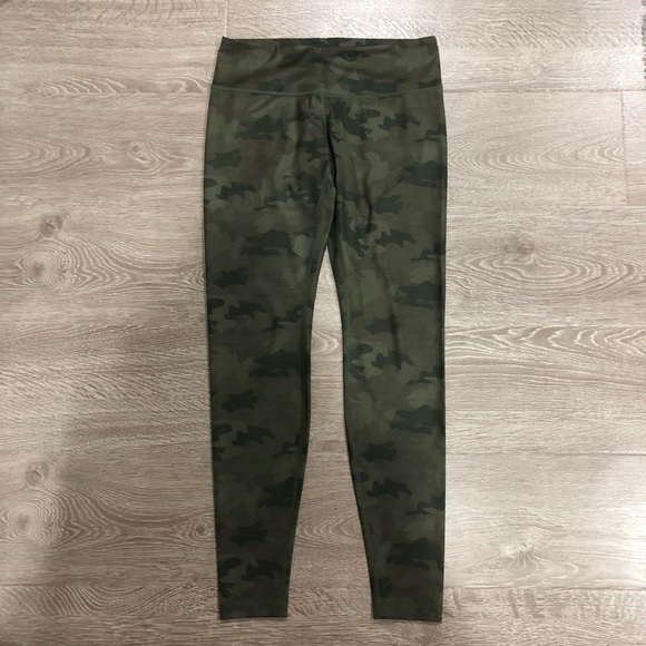 Lululemon Camo Wunder Under Leggings Medium 8 - Picture 3 of 7